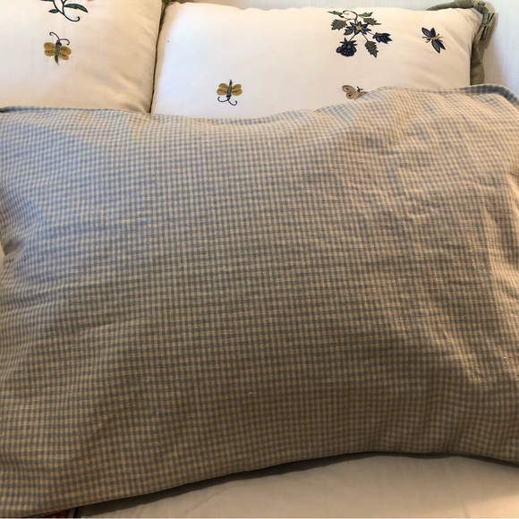 Brunschwig & fils 24@x18” PAIR pillow in French cotton toile w/check trim & back - Picture 2 of 3